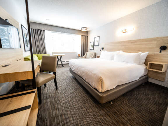 High Res Mountaineer Lodge Winter24 251