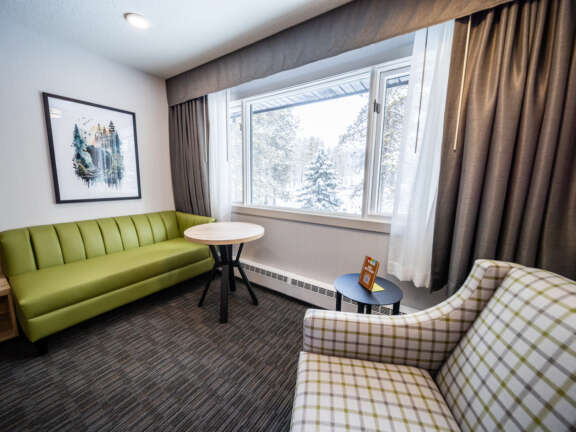 High Res Mountaineer Lodge Winter24 251