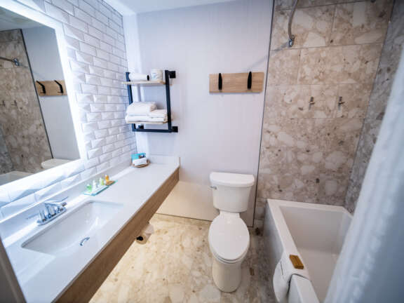 High Res Mountaineer Lodge Winter24 251