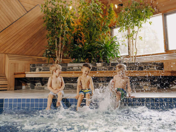 Ashley Daphne Photography 02072022 Mountaineer Lodge 31