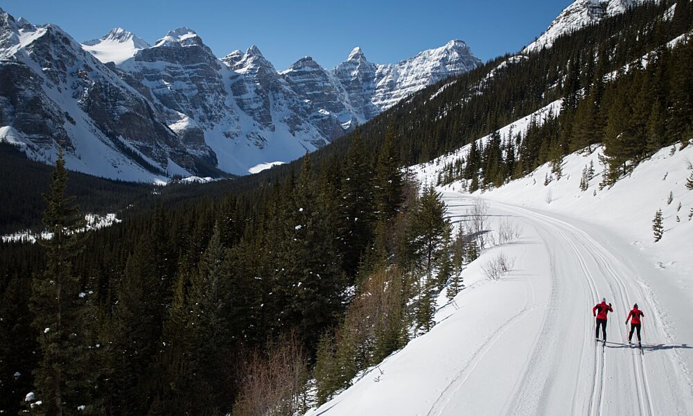 Moraine Lake Cross Country Skiing Paul Zizka