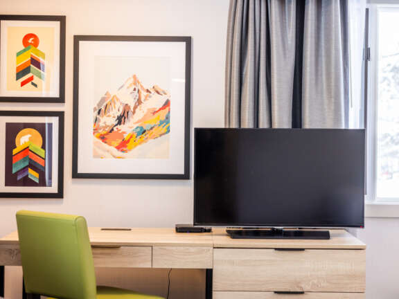 Mountaineer Lodge Winter24 229