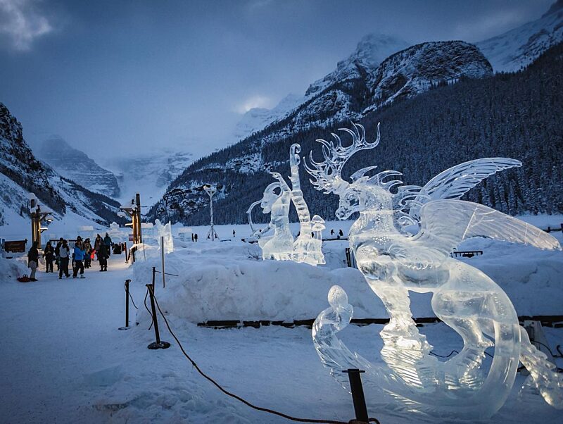 Ice-Magic-Lake-Louise-Mountaineer-Lodge